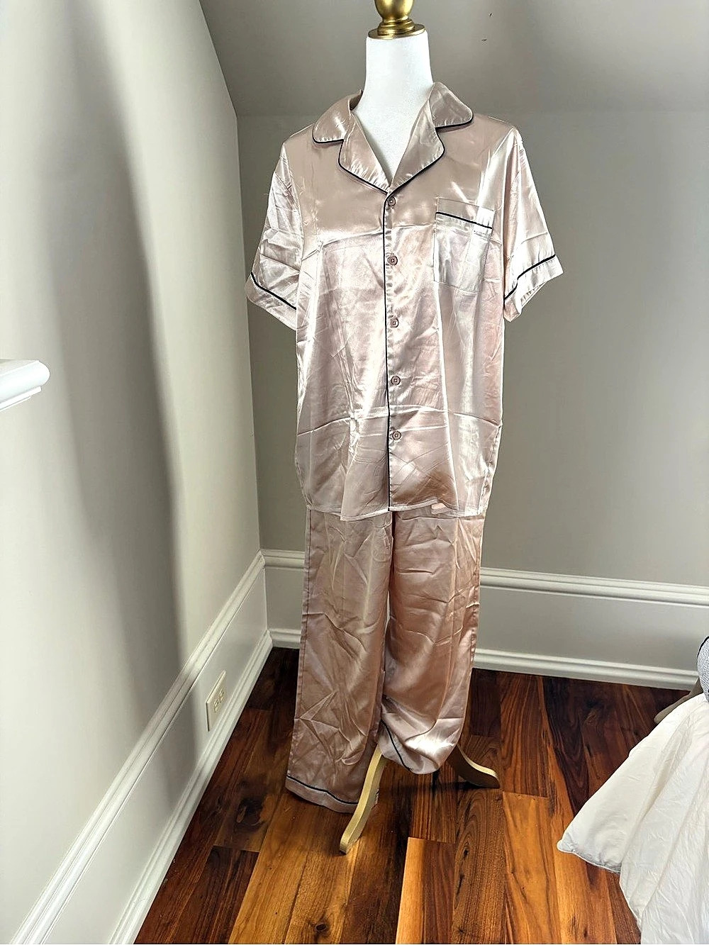 Ekouaer Women's Satin Short Sleeve Button-Down Pajama Set Pajama Set Pink Medium